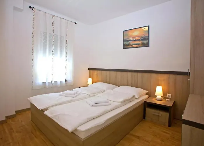 Maslina I Apartmán Njivice