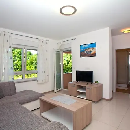 Apartmán Maslina I *